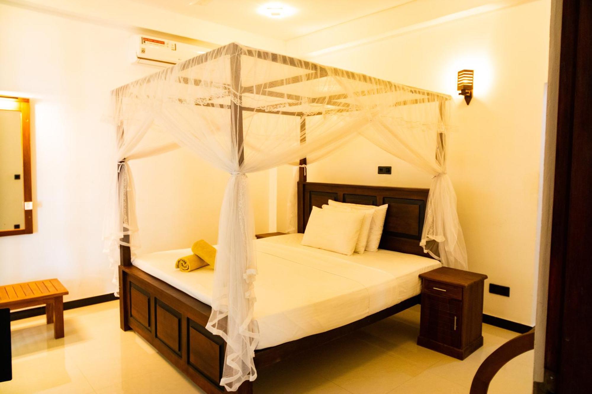 The Green Lagoon Villa Hikkaduwa Zimmer foto